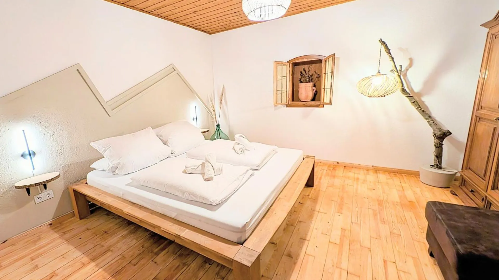 Apartment Neu! Moderner Bayrischer Flair Vor Pilatushaus Oberammergau